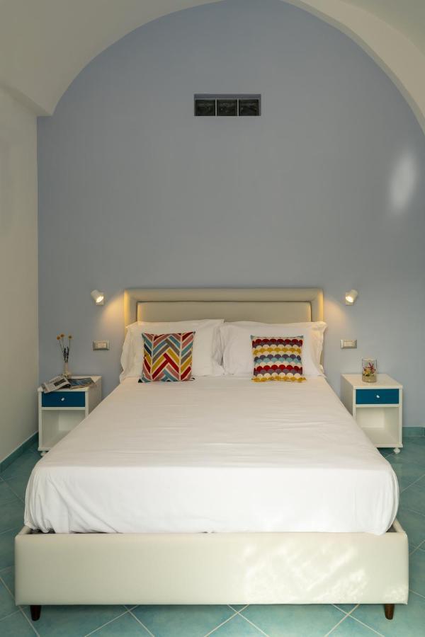 Grecale - Amazing Apartment With Patio And Sea View Maiori Buitenkant foto
